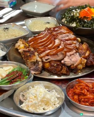 必食超大份豬腳🐷