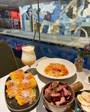 半島對面又有一家南法浪漫餐廳