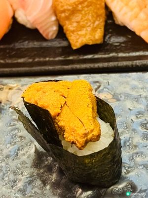 最近係公司附近發現好好食既海膽壽司，叫做海膽仔。除左海膽之外