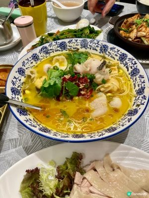 🍛粉嶺･荷葉冰室|平民餐廳,咕嚕肉+海南雞飯+酸菜魚,味道
