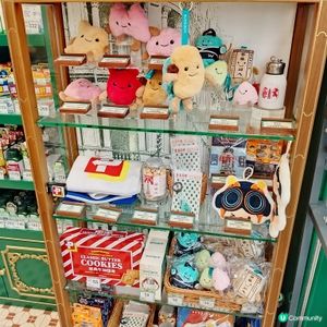 屈臣氏185周年經典復刻店買品牌周邊