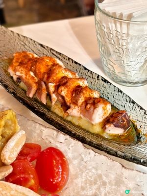 上環西班牙菜小店，非常熱鬧