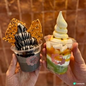 中環消暑甜品😋中環半山上的豐富配料Froyo店