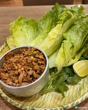 荃灣熊貓酒店悅來坊泰國餐廳 泰國廚子

生菜包味道ok 肉粒