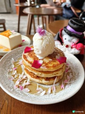 北角新發現！泥石風餐廳🤩 鬆餅必試！🥞