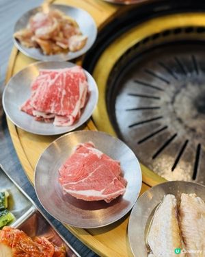 帶埋兩個囡食韓燒大叔