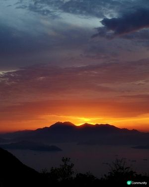 Sunrise and sunset 🌅 