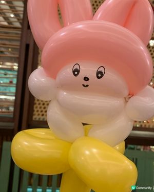 自助山用餐新體驗：魔術表演+美食雙享受！