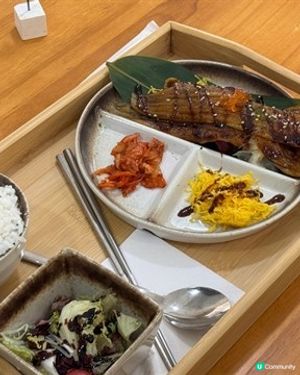 🍳【大圍隱世創意Cafe】星鰻x鹹蛋黃の邪惡交響曲！少女心草莓窩夫攻陷味蕾💘