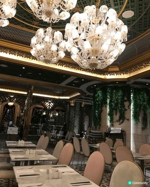 🍴✨【歷山酒店餐廳 · 半自助餐體驗】✨🍴 

如果