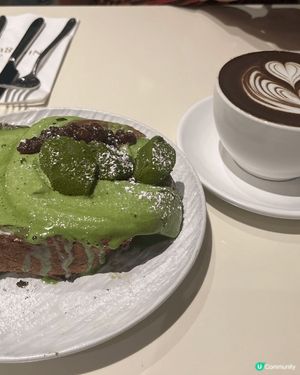 香濃抹茶紅豆法式西多士配抹茶蕨餅 

Nisugu 是一