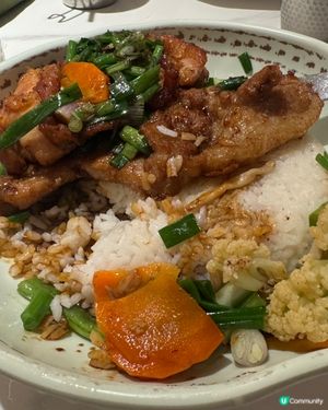 蔥油鴛鴦扒飯