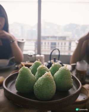 超可愛中式點心🥟❤️望住超靚維港景飲茶！