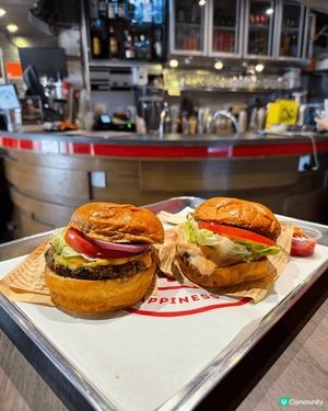 Burger Joys 
📍灣仔駱克道42-50號君悅居