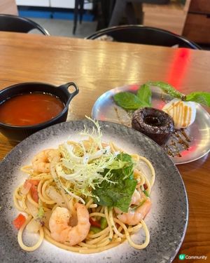 韓風塗鴉牆！pizza monster 薄餅🍕怪獸😋！