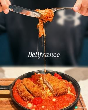 🧀 吉列豬扒芝士拿坡里汁焗飯