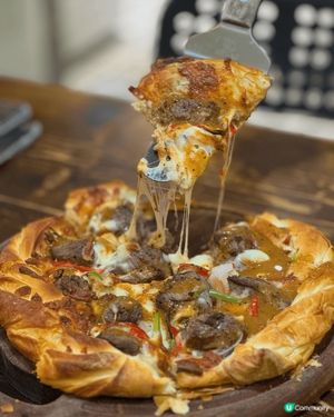 呢度有唔少食物既款式都係自家製😙
包括酥皮Pizza、意粉