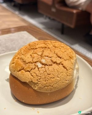 新蒲崗抵食冰室 新鮮出爐麵包♨️ 