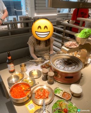 晚上去深圳領展中心既西塔老太太食烤肉，2個人200幾蚊就食到