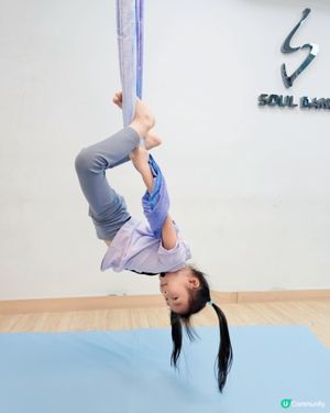 1.  囡囡空中瑜伽勁過你！🤩 升Level啦！🤸‍♀️
