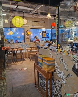 ✨️高人氣蟲二咖啡店💞享受下午茶時光☕️飲咖啡睇書文青生活