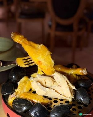 上環防空洞內嘆西班牙菜