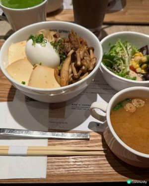 日式黑芝麻芭菲😋 層次豐富！