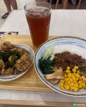 荃灣人龍店｢台蔡滷肉飯｣由年輕港台夫婦主理,開業短短兩年人氣