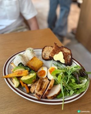 深水埗cafe殺入旺角！😋 必試蔥油薯仔芝士！