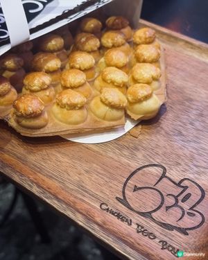 網紅菠蘿包雞蛋仔  真係好食咩🤯？