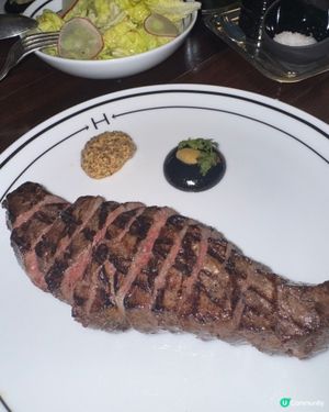 香港瑰麗牛扒，浪漫約會首選！🥩🥂