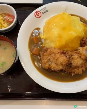 咖喱炸雞蛋包飯🤤！一個人嘅小確幸🥰