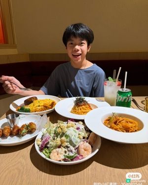 聖誕尖咀睇燈飾🎄！滿天星食到飽😋！ #親子好去處