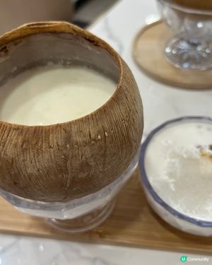 堅尼地城- 桃膠雪燕椰皇