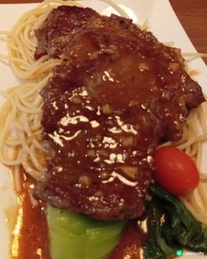 花園餐廳午餐😋！抵食過癮！🥩🍝