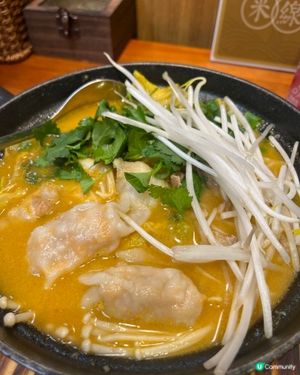 銅米線🤤灣仔高級享受！花膠雞湯勁正！🍜