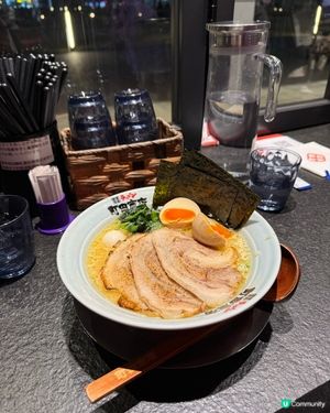 Airside $100 食碗飽肚豚肉拉麵