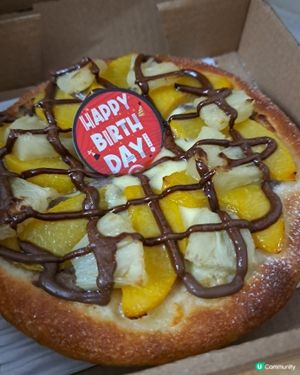 Pizza hut 生日pizza
