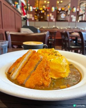 回味的「咖哩炸豬扒蛋包飯」🍛🍰