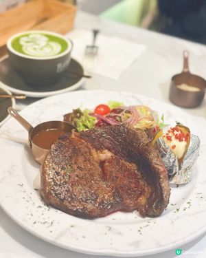 裕民坊YM² 開咗之後,發覺有好多嘢食,加上新裝修,餐廳內外