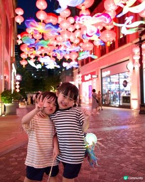 打卡必去｜利東街｜中秋綵燈盛宴｢喜魚映花月｣