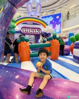 Adrian係香港都一定要玩就係充氣樂園, 今個夏天佢鎖定�