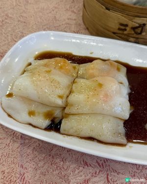 一家人去飲茶傾吓偈，吹吓水