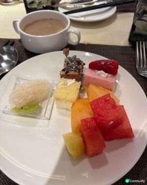 去新酒店Staycation
城景國際酒店午餐自助餐,和家人