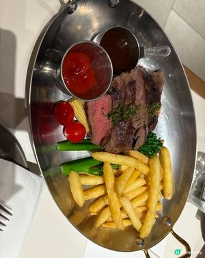 沙田
我第一次食這間,叫了牛排,pancake, 牛肉好有牛