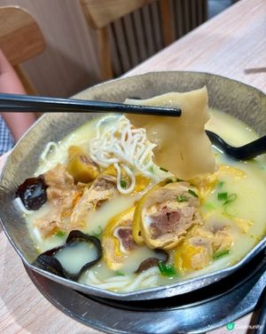 真材實料花膠雞米線👍