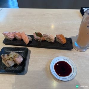 對酒當歌 人生幾何 人生得意須盡歡 莫使金樽空對月

chi