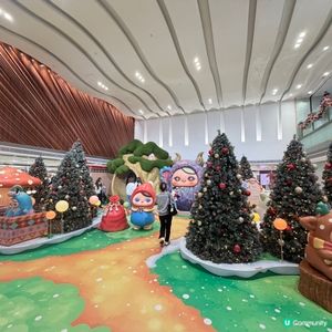 德福廣場變身小精靈樂園！🎄🎁 快衝！