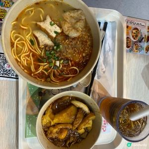 【南記粉麵新嘢】大雜燴油麵勁正🤤！