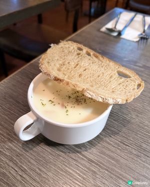 煙三文魚鮑魚意粉😋！尖咀二人餐！